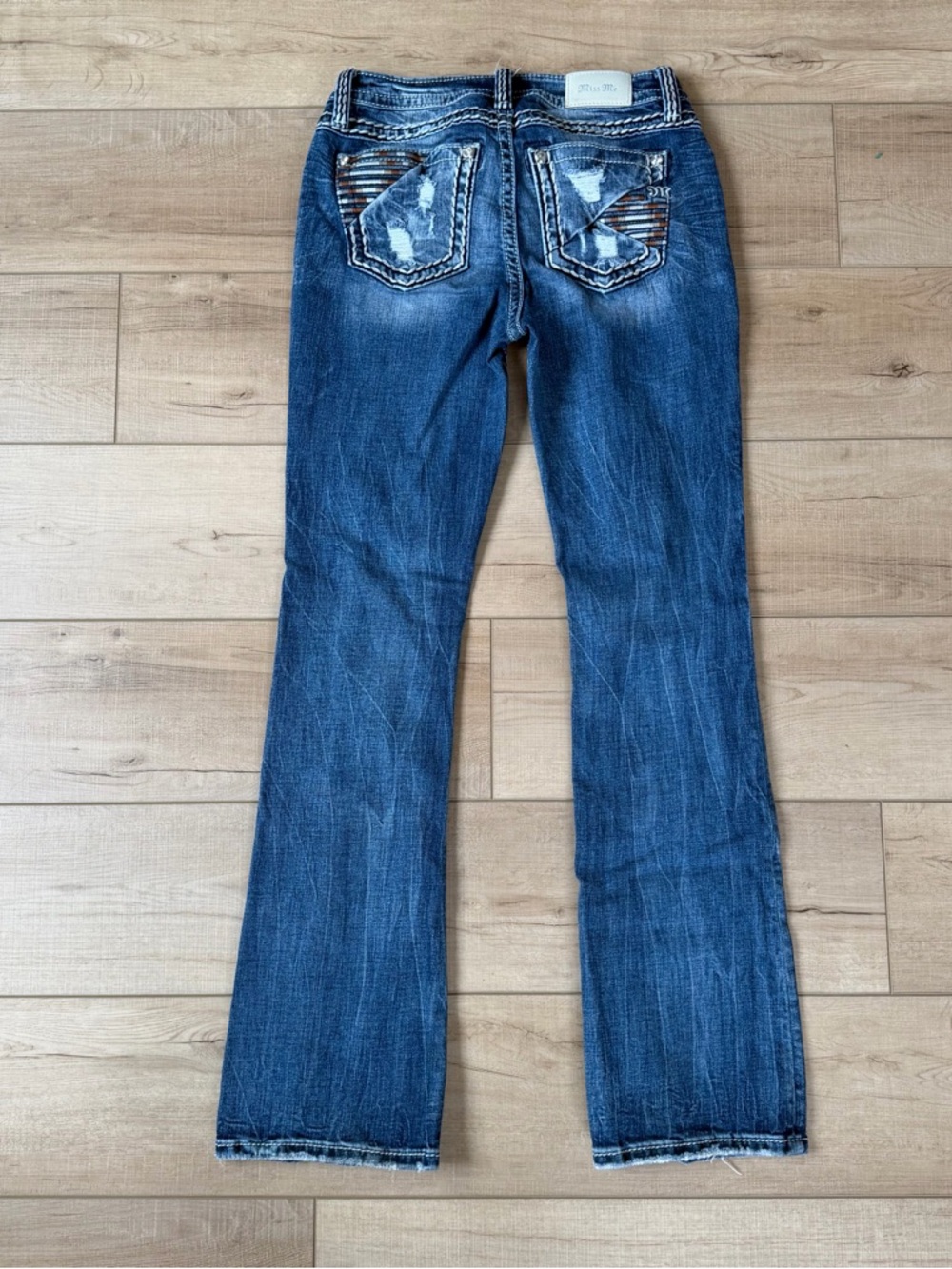 Miss Me Jeans Women Size 28 Mid Rise Boot Cut Embellished Rhinestone  28”x33” - Picture 2 of 7